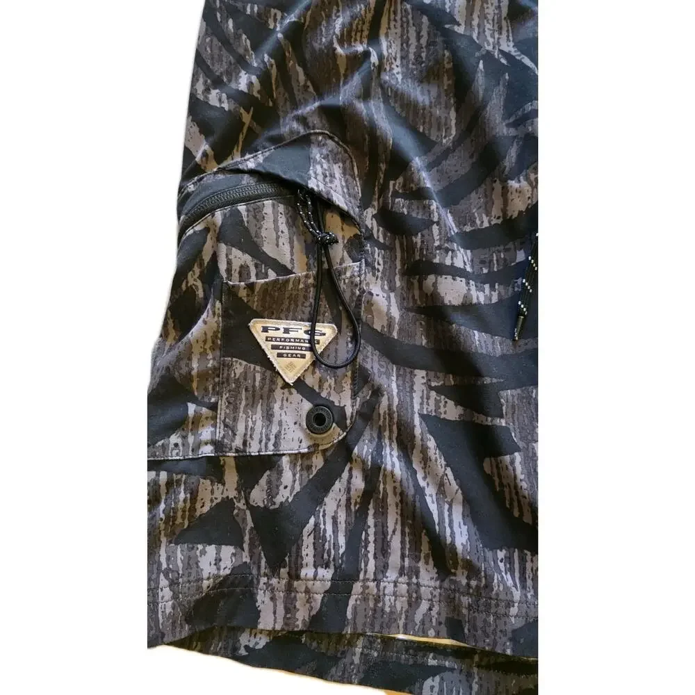 Columbia PFG Omni-Shield Board Shorts Mens 34 Black/Gray Tropical Print